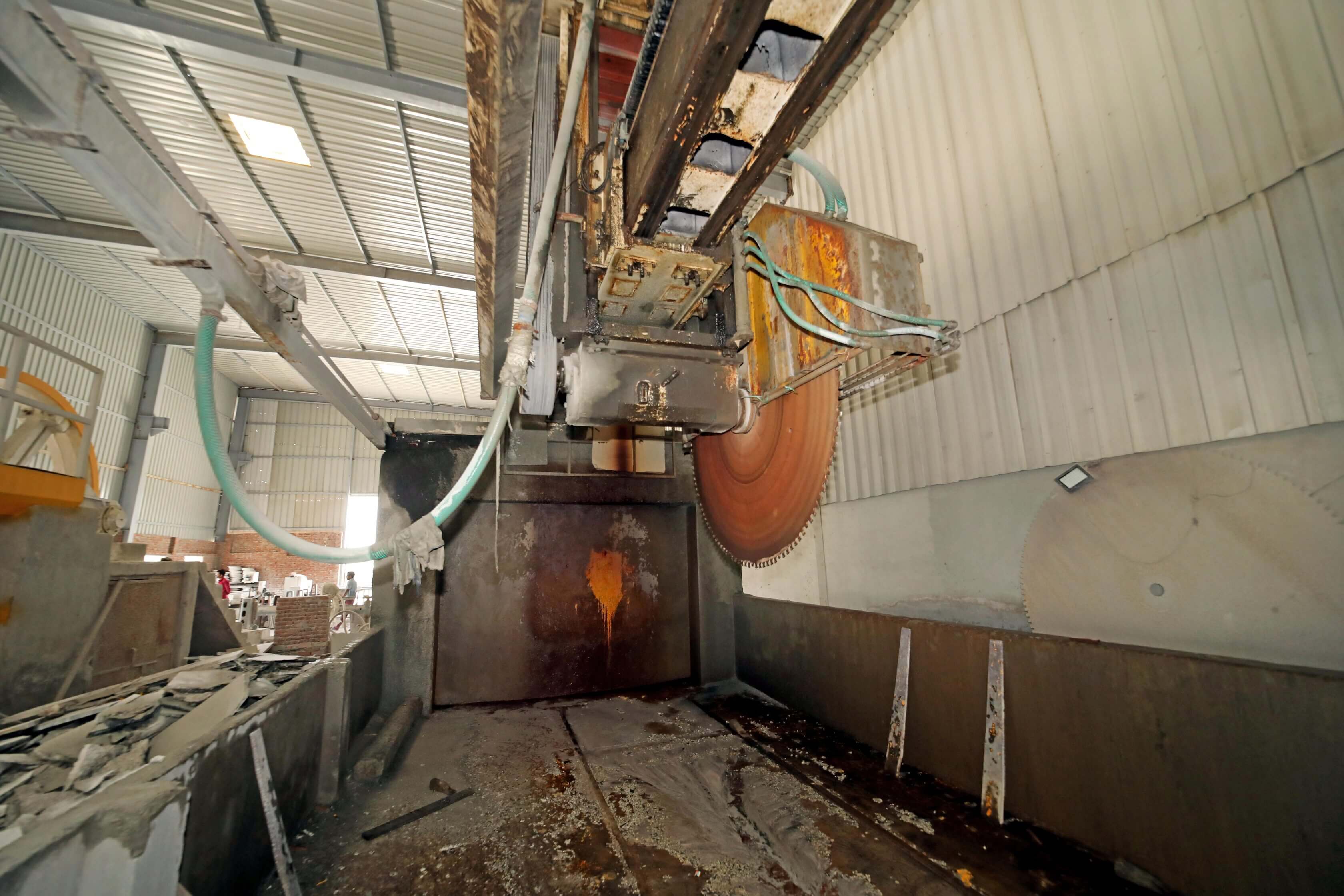 Granite quartz warehouse inventory storage slabs organized factory India exporter