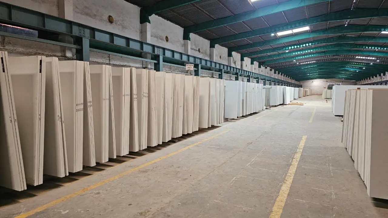 Quartz slabs and countertops in US