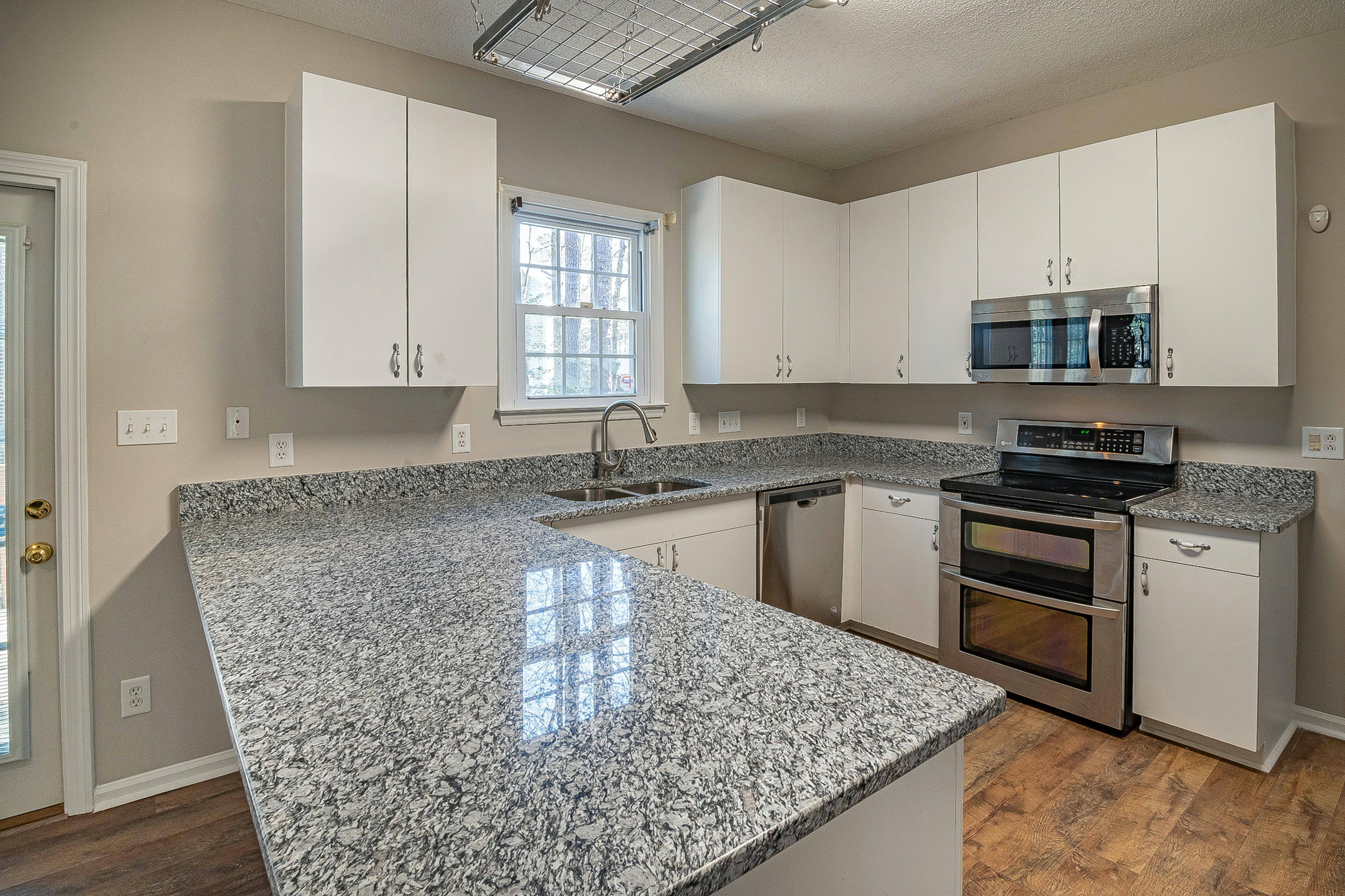 Quartz counter tops global exporter